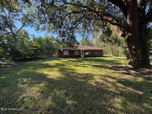 Peaceful Home Near Alexandria & Pin : Pineville : Rapides Parish : Louisiana