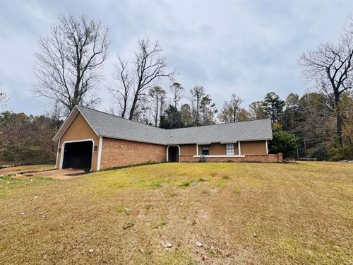 Home in Yazoo County at 1724 Moonmi : Yazoo City : Yazoo County : Mississippi