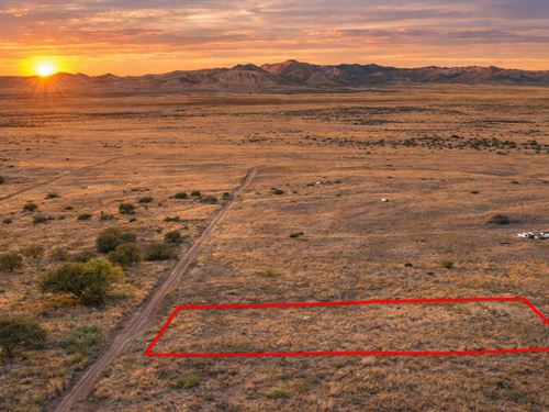 1.03 Acre Mountain Views : Concho : Apache County : Arizona