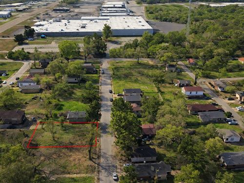 .11 Acre in Town, Utilities : Memphis : Shelby County : Tennessee