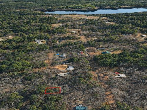 .05 Acre Wooded Lot at Lake Deerwo : Harleton : Harrison County : Texas