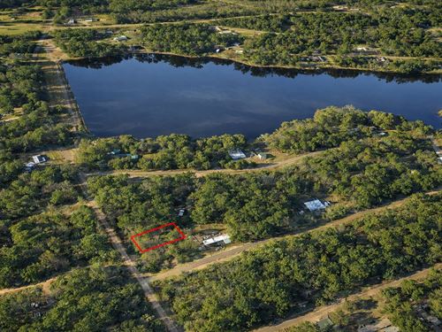 .14 Acre Lake Deerwood Access Lot : Harleton : Harrison County : Texas