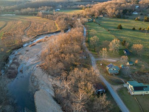 Arno Historic Ozark Farmstead : Ava : Douglas County : Missouri