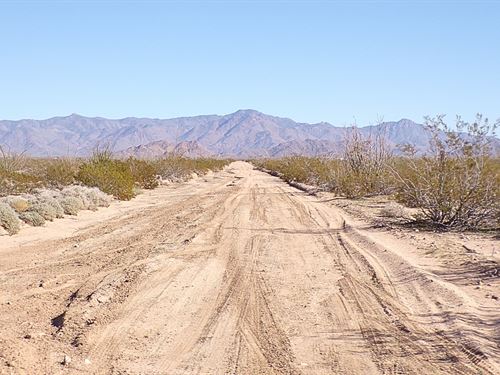 Affordable AZ Land Close to Kingman : Yucca : Mohave County : Arizona