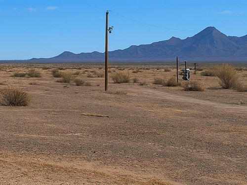 Good Dirt Road, Level, Affordable : Deming : Luna County : New Mexico