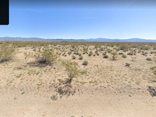 2.35 Acre with Easy Access : Golden Valley : Mohave County : Arizona