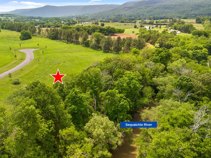 Riverfront Lot in a Gated Community : Dunlap : Sequatchie County : Tennessee