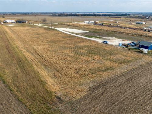 No Zoning Multi-Use Country Lot : Granger : Williamson County : Texas