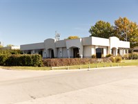 Retail Strip Center Shawnee KS : Shawnee : Johnson County : Kansas