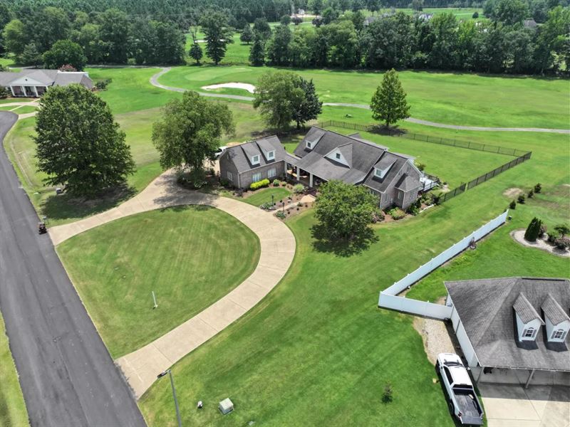 Home on River Birch Golf Course : Amory : Monroe County : Mississippi