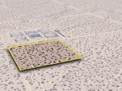 Off-Grid Living in Lancaster : Lancaster : Los Angeles County : California