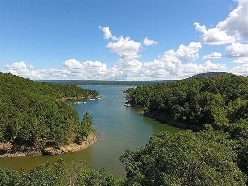 Serene.24-Acre Residential Lakeview : Fairfield Bay : Van Buren County : Arkansas