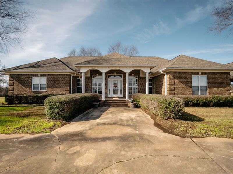 A Home on 3 Acres in Winston County : Louisville : Winston County : Mississippi