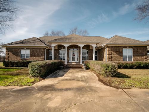 A Home on 3 Acres in Winston County : Louisville : Winston County : Mississippi