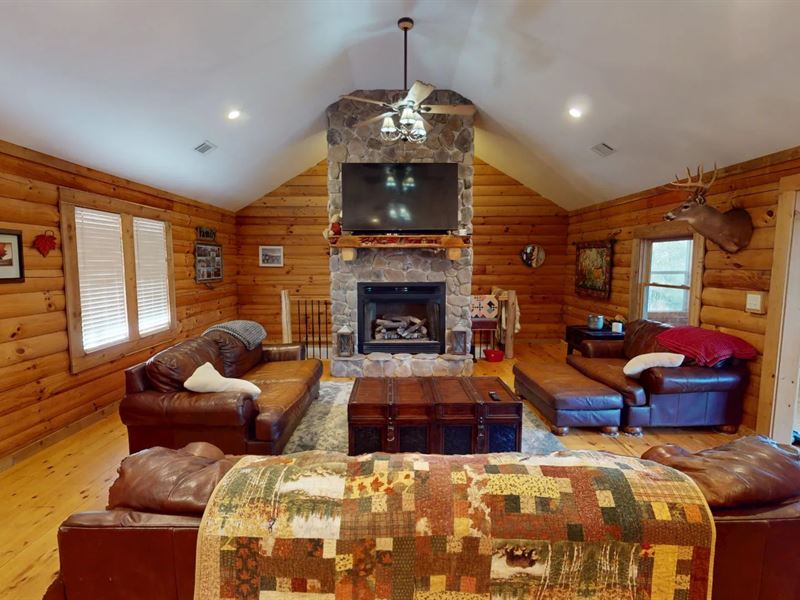 A Cabin on 3 Acres in Covington Cou : Opp : Covington County : Alabama