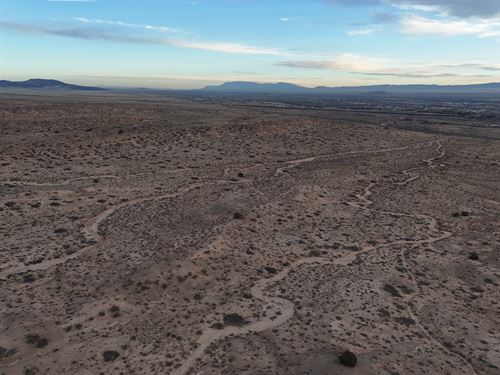 Land with Ravine Views : Belen : Valencia County : New Mexico