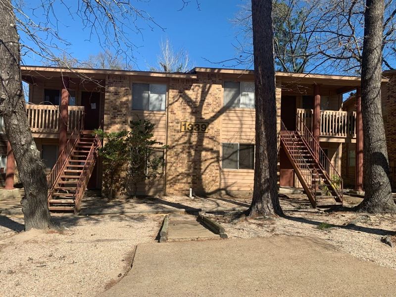 1337 Windsor D-4, 2-Bed/1-Bath : Huntsville : Walker County : Texas