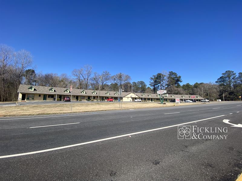 Courtesy Court Motel for Sale : Macon : Bibb County : Georgia