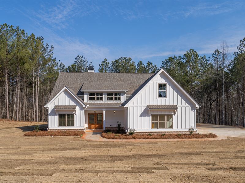 New Construction in Social Circle : Social Circle : Walton County : Georgia