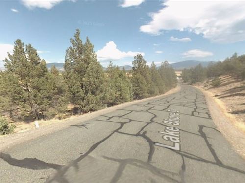 Half Acre in Lake Shastina in CA : Weed : Siskiyou County : California