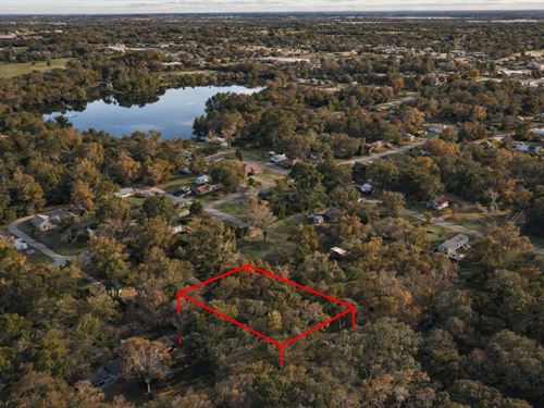 .55 Acre in Athens, Flat, No HOA : Athens : Henderson County : Texas