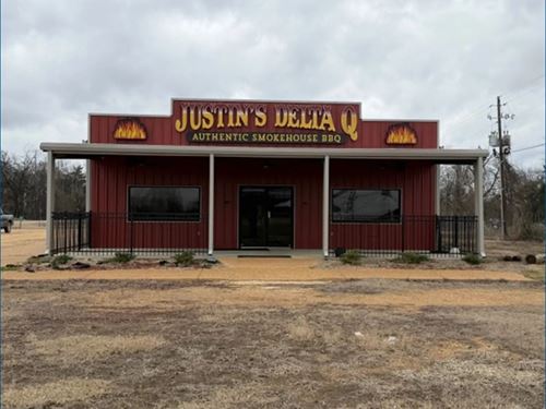 Fully Equipped Restaurant Justin's : Belzoni : Humphreys County : Mississippi
