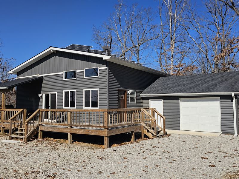 Newer Home with Acreage in Missouri : Ava : Douglas County : Missouri