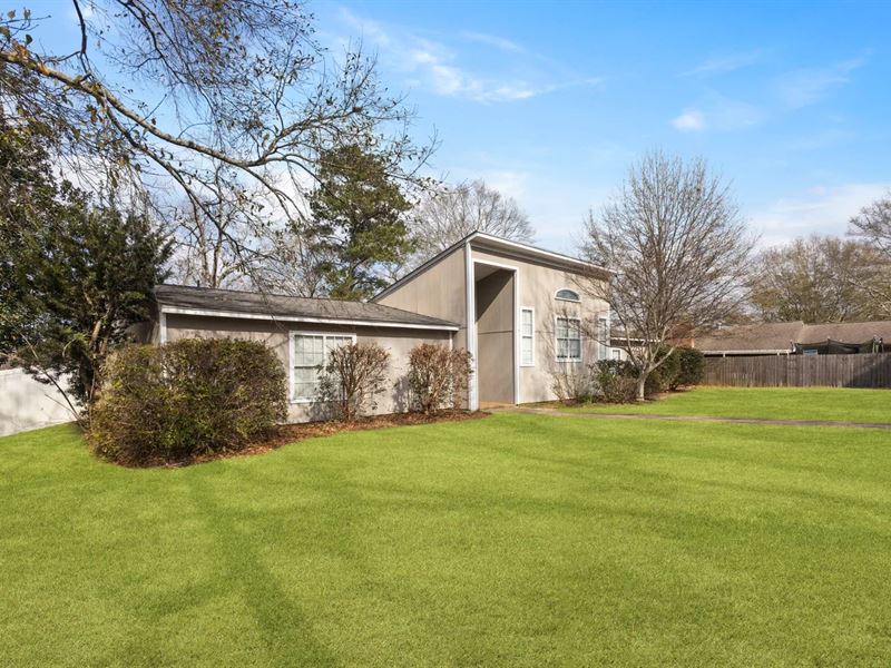 Home at 804 North Street, McComb : McComb : Pike County : Mississippi