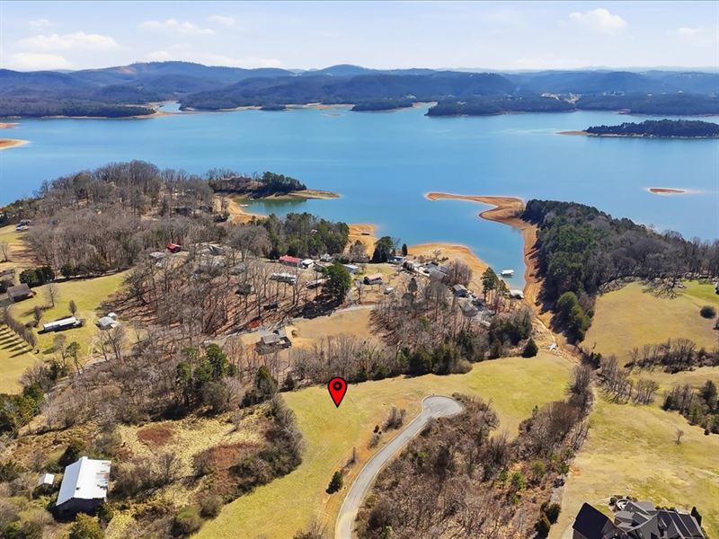 Seasonal Lake and Mountain Views : Rutledge : Grainger County : Tennessee