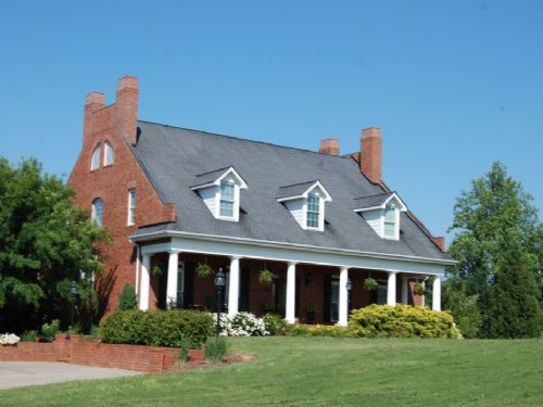 17.79 Acre Executive Estate : Chesnee : Spartanburg County : South Carolina