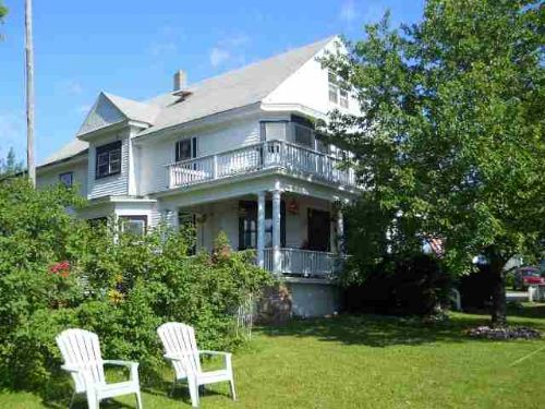 126 N. Main Ave. Mls 1067603 : Baraga : Baraga County : Michigan