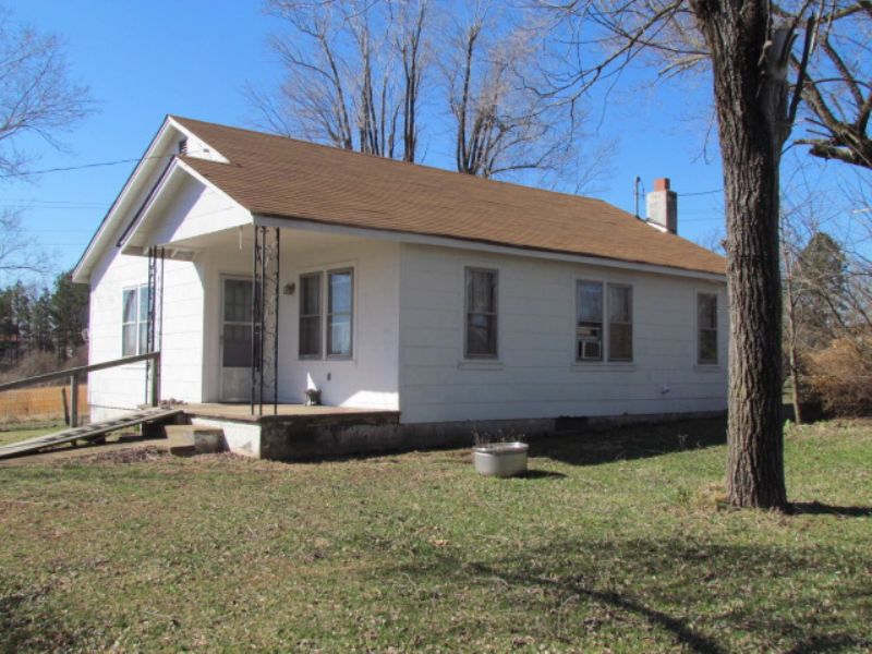 O.f. 3br Home, Basement, Garage : Winona : Shannon County : Missouri