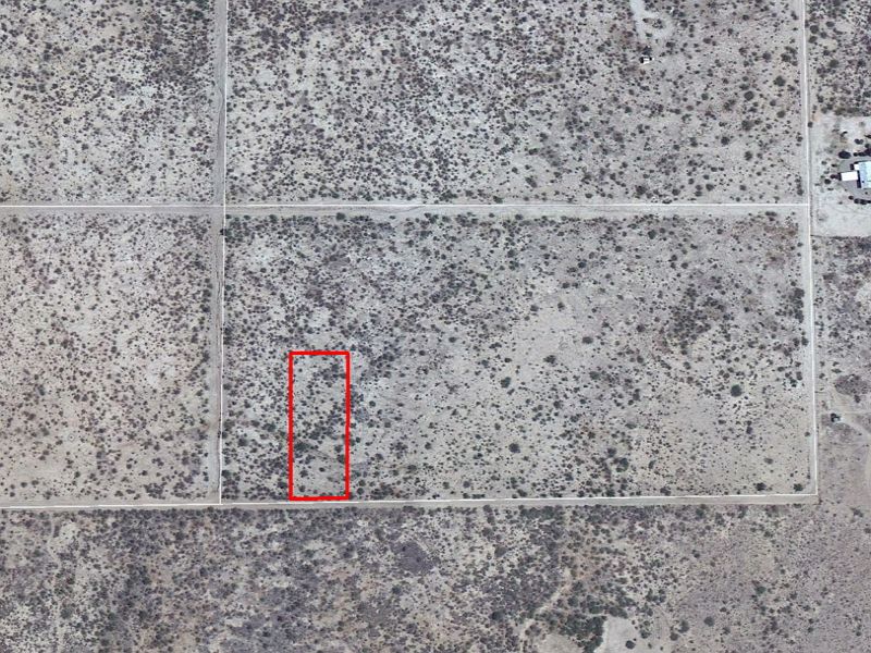 0.88 Acres Near Wilcox : Willcox : Cochise County : Arizona