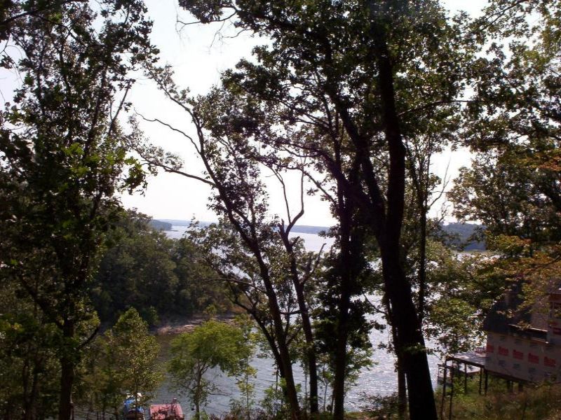 Prime Elk River Lake Frontage : Wyandotte : Delaware County : Oklahoma
