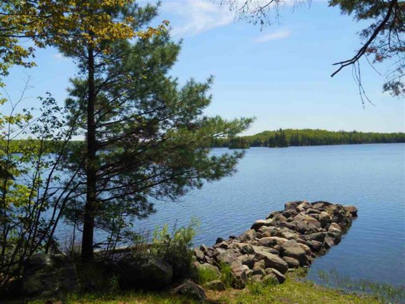 Lot 2 E Fence Lk Dr : Michigamme : Baraga County : Michigan